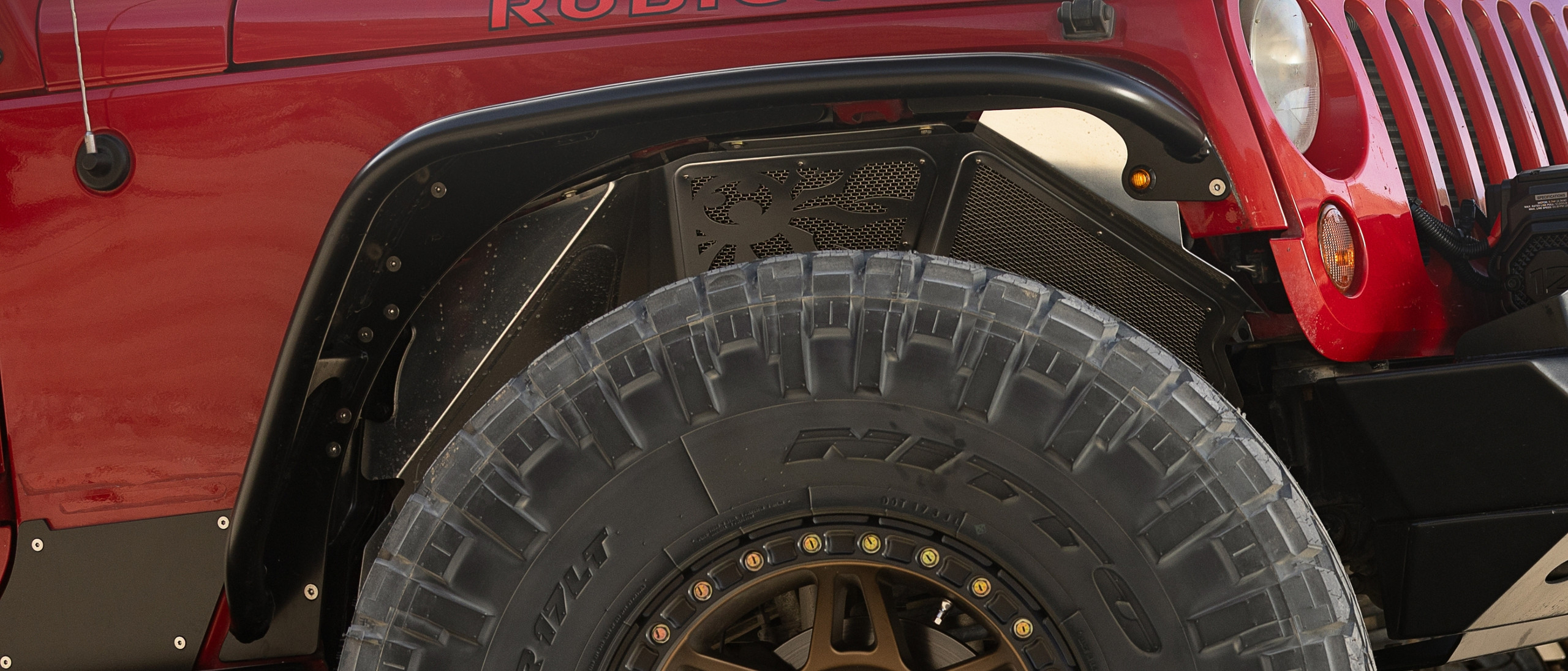 Rock Crawler Inner Fender Armor for Jeep Vehicles | Poison Spyder
